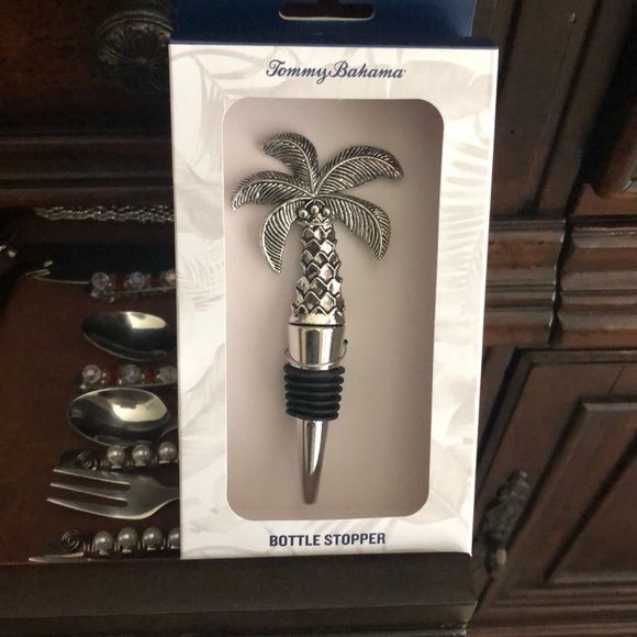 Tommy Bahama Other - Tommy Bahama Palm Tree Bottle Stopper Tommy Bahama Other - Tommy Bahama Palm Tree Bottle Stopper